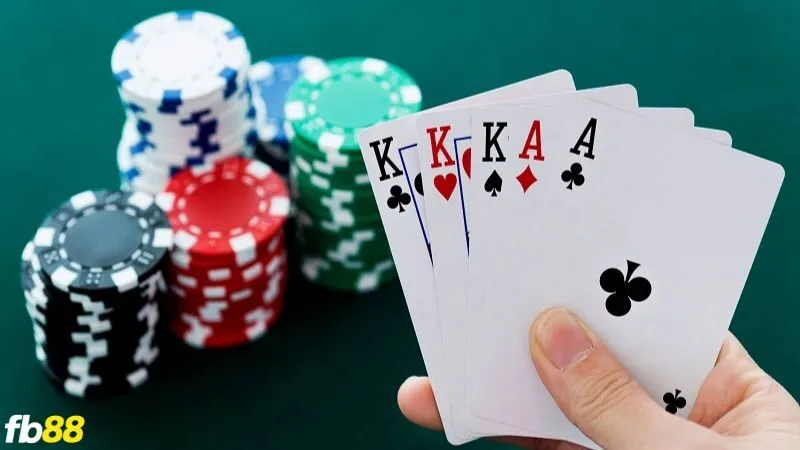 Poker là trò chơi nổi tiếng trong các sòng bạc quốc tế và cả sòng casino trực tuyến